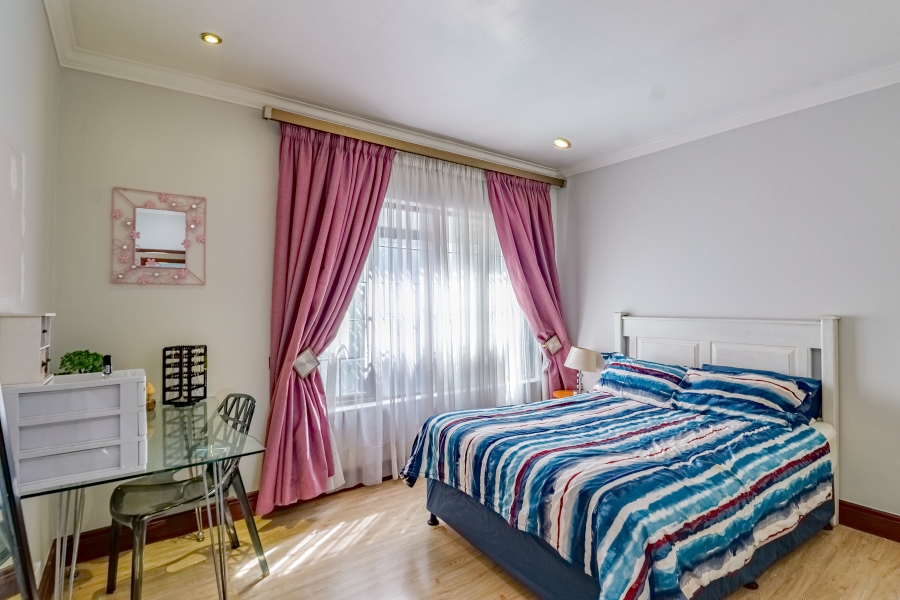 To Let 4 Bedroom Property for Rent in Silver Lakes Golf Estate Gauteng