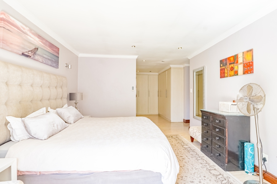 To Let 4 Bedroom Property for Rent in Silver Lakes Golf Estate Gauteng