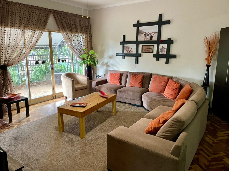 5 Bedroom Property for Sale in Maroelana Gauteng