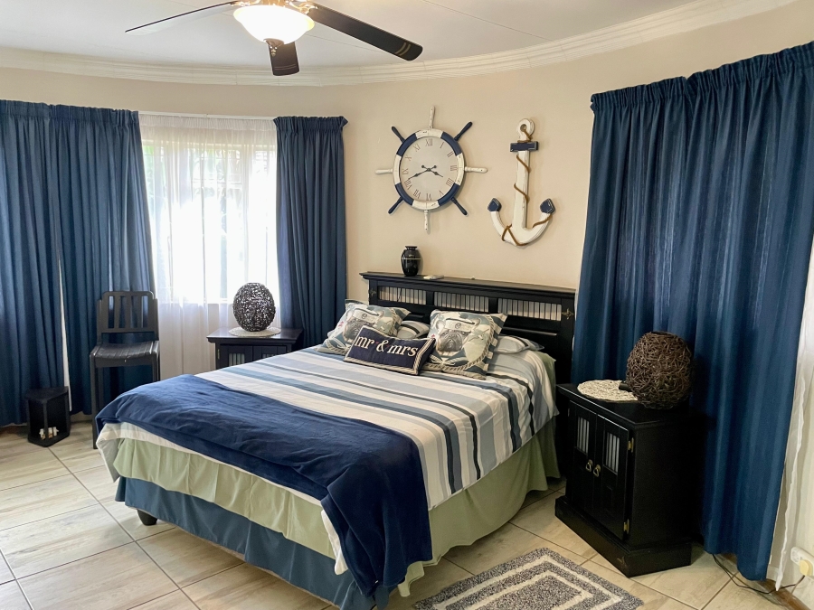 5 Bedroom Property for Sale in Maroelana Gauteng