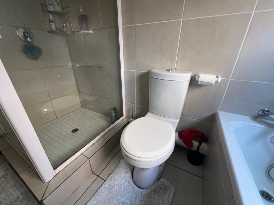 To Let 2 Bedroom Property for Rent in Equestria Gauteng