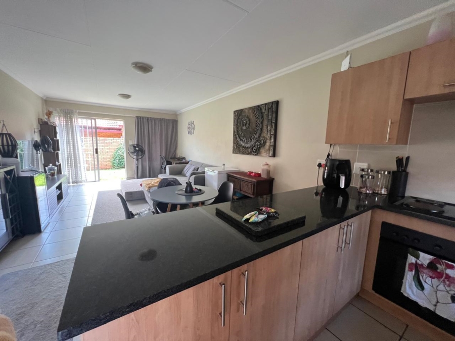 To Let 2 Bedroom Property for Rent in Equestria Gauteng