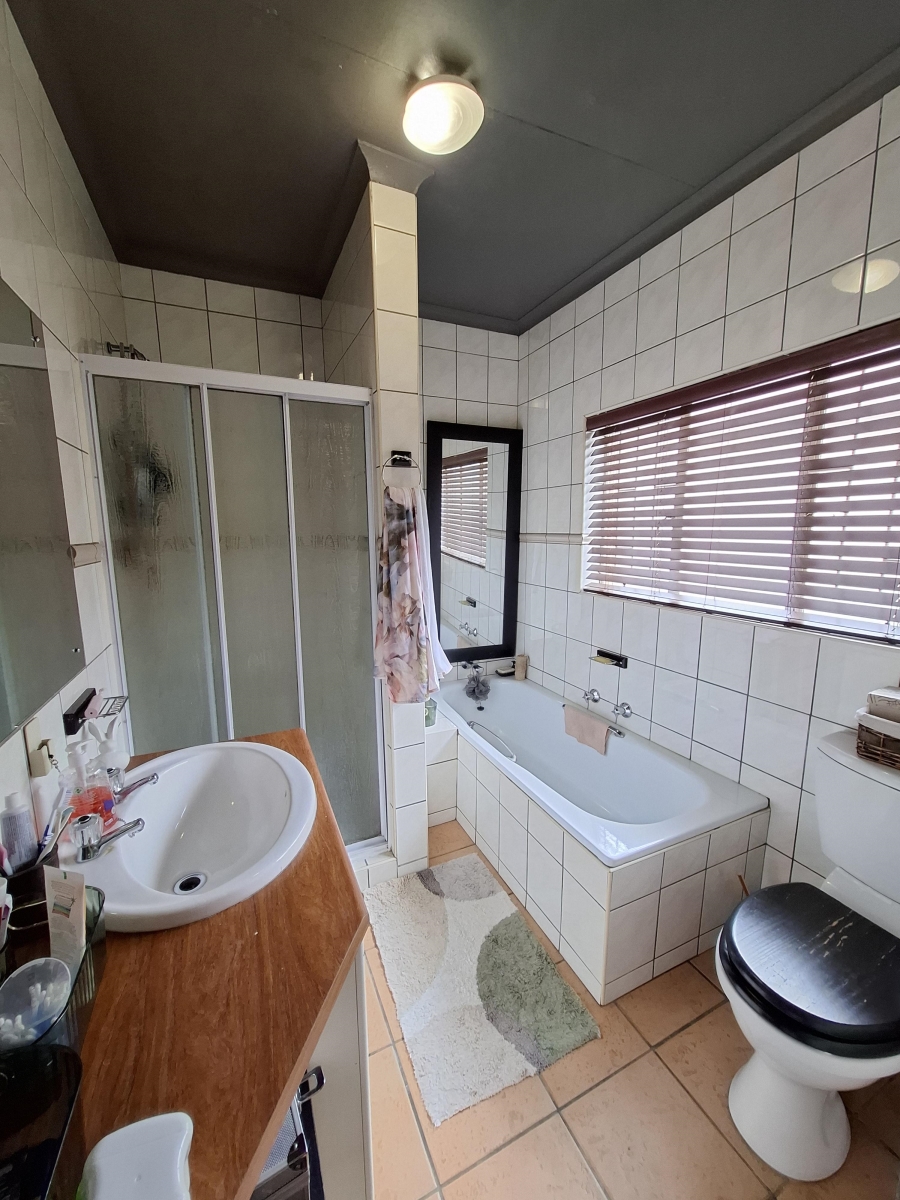 3 Bedroom Property for Sale in The Reeds Gauteng