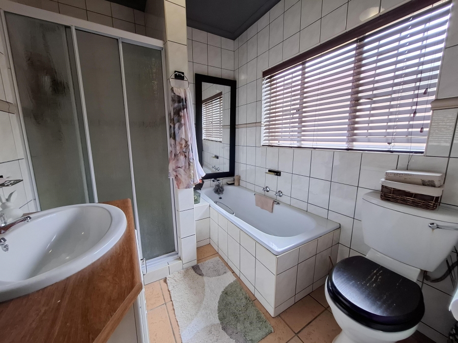 3 Bedroom Property for Sale in The Reeds Gauteng