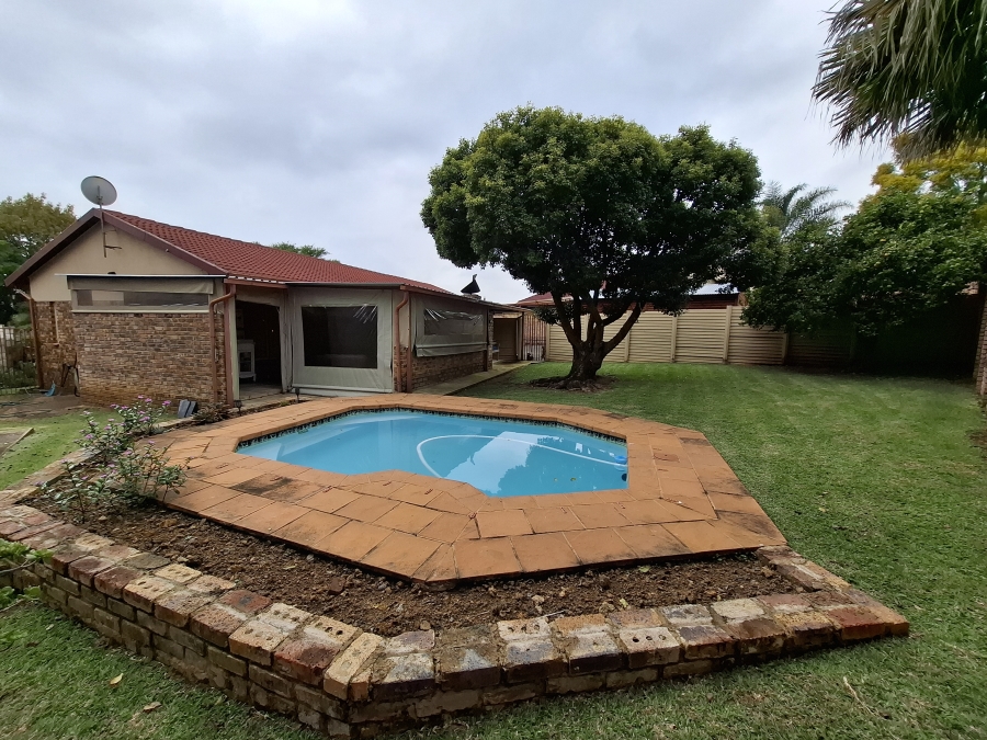 3 Bedroom Property for Sale in The Reeds Gauteng