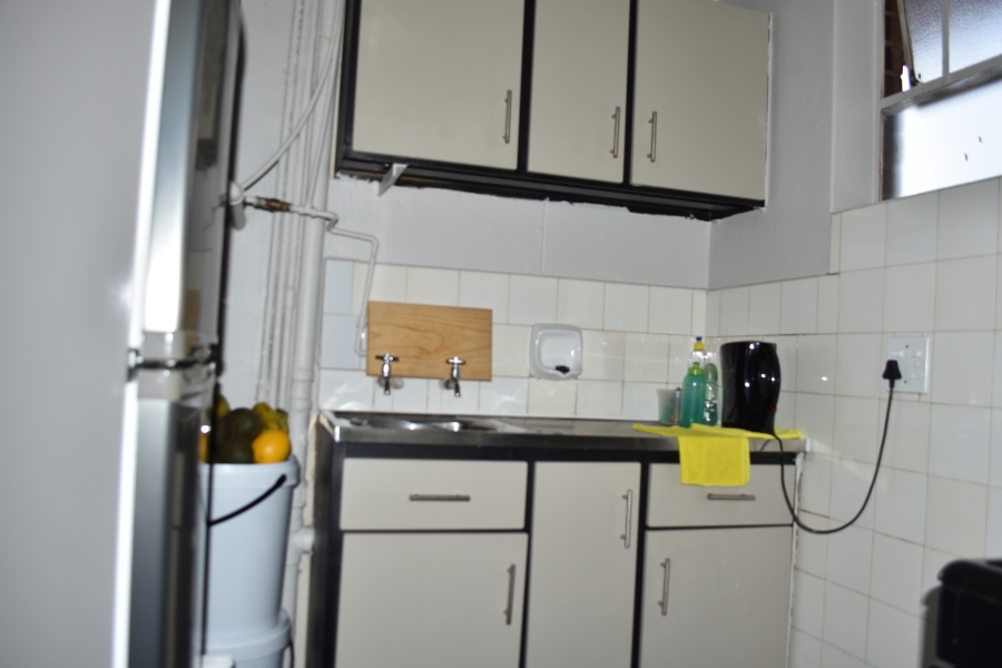 1 Bedroom Property for Sale in Pretoria Central Gauteng