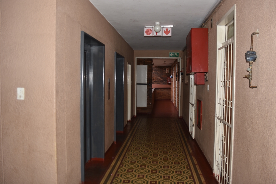 1 Bedroom Property for Sale in Pretoria Central Gauteng