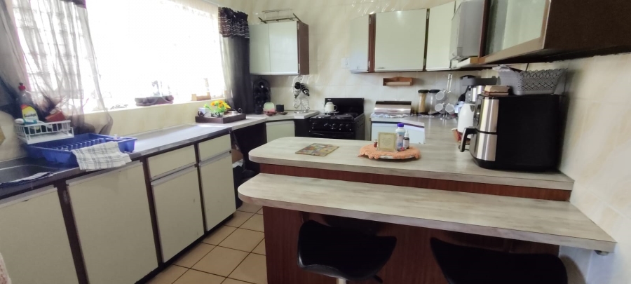 4 Bedroom Property for Sale in Westonaria Gauteng