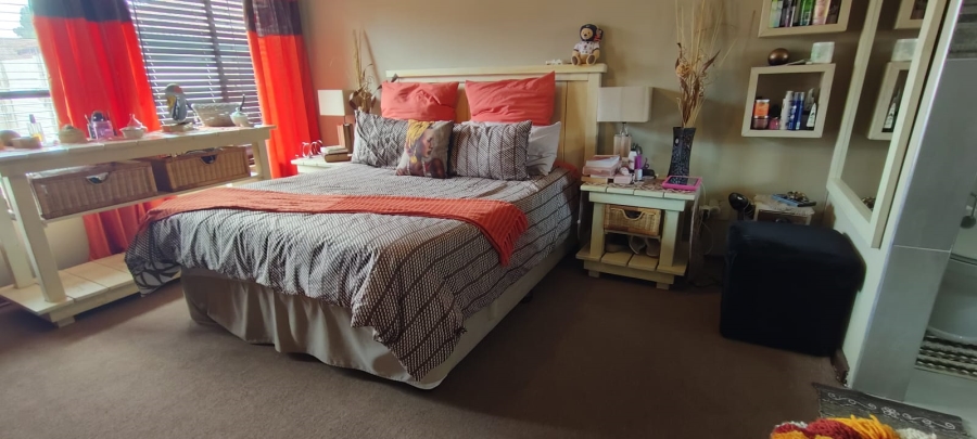 4 Bedroom Property for Sale in Westonaria Gauteng