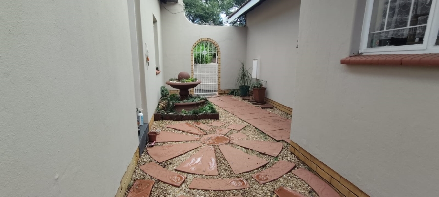 4 Bedroom Property for Sale in Westonaria Gauteng