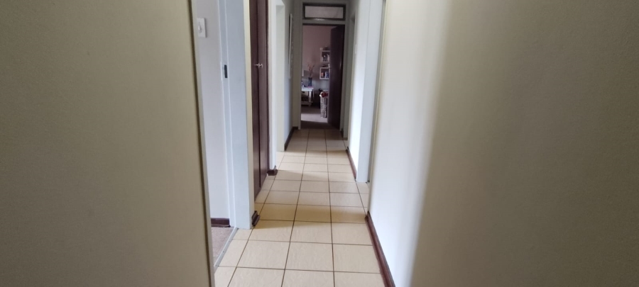 4 Bedroom Property for Sale in Westonaria Gauteng