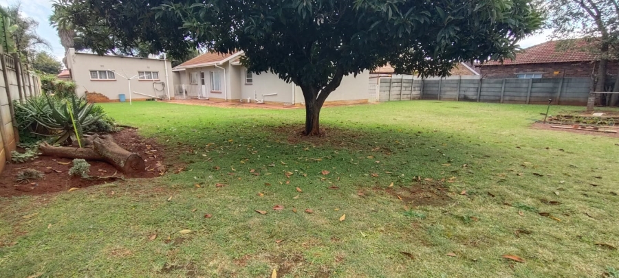 4 Bedroom Property for Sale in Westonaria Gauteng