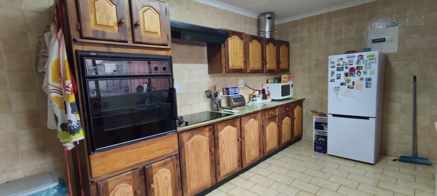 4 Bedroom Property for Sale in Westonaria Gauteng