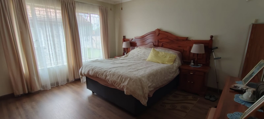 4 Bedroom Property for Sale in Westonaria Gauteng