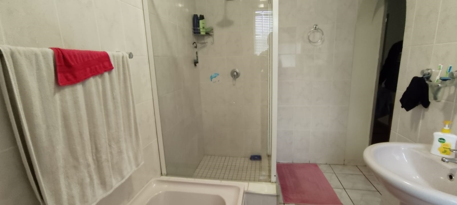 4 Bedroom Property for Sale in Westonaria Gauteng