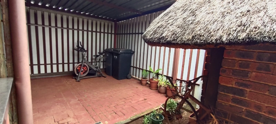 4 Bedroom Property for Sale in Westonaria Gauteng