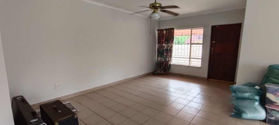 4 Bedroom Property for Sale in Westonaria Gauteng