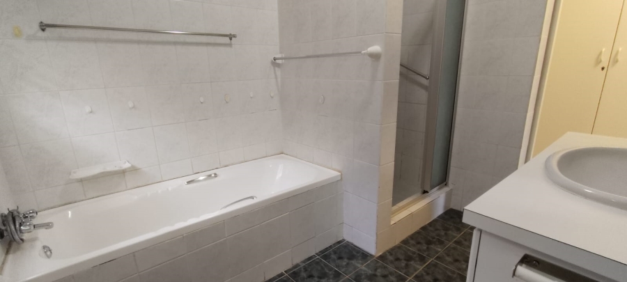 4 Bedroom Property for Sale in Westonaria Gauteng