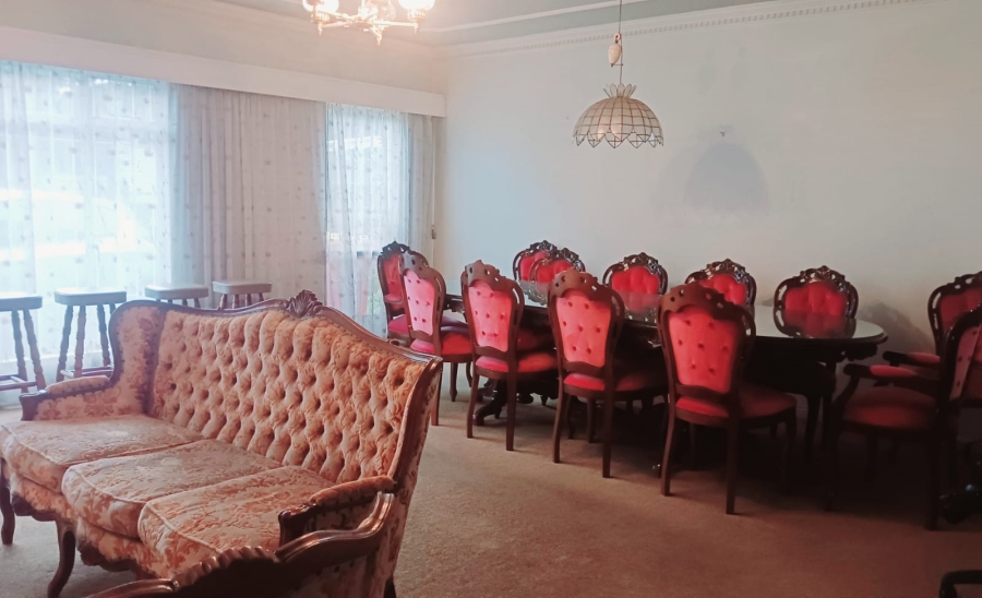 To Let 4 Bedroom Property for Rent in Windsor West Gauteng