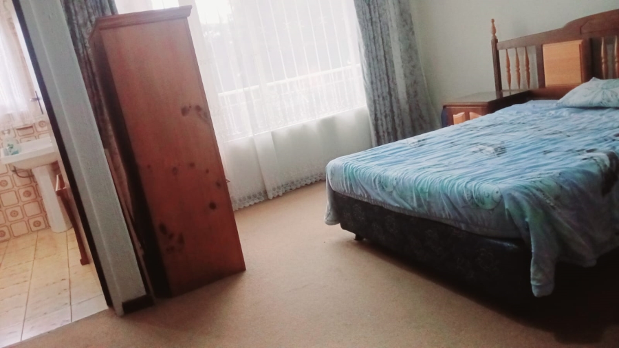 To Let 4 Bedroom Property for Rent in Windsor West Gauteng