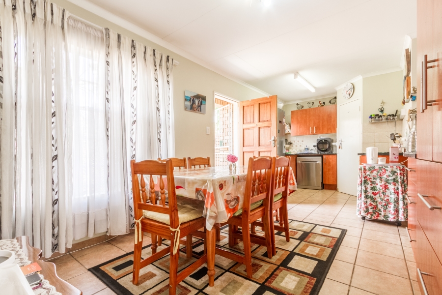 2 Bedroom Property for Sale in Equestria Gauteng