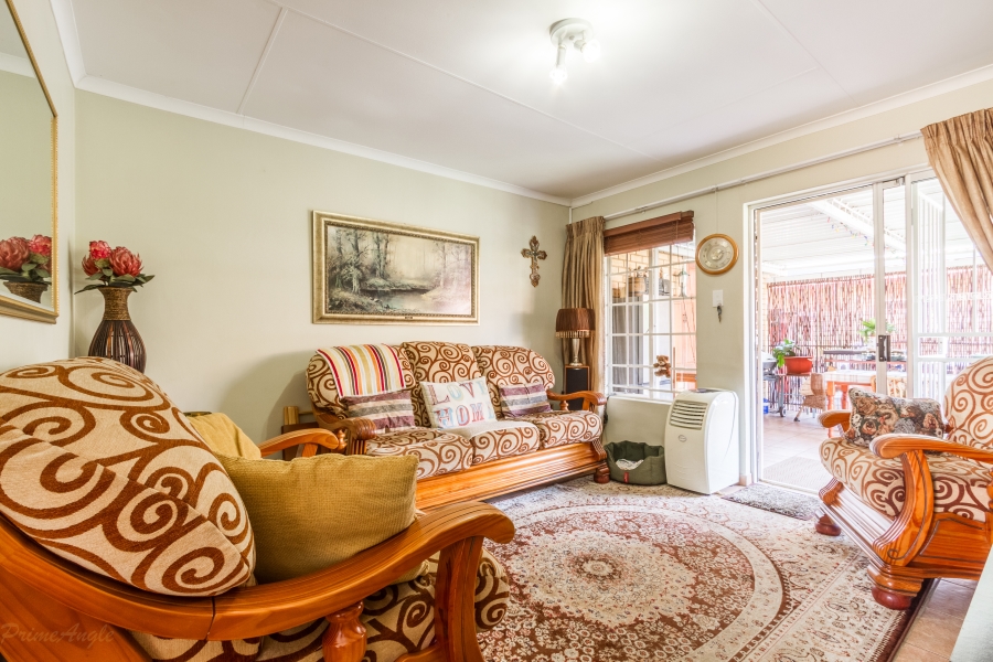 2 Bedroom Property for Sale in Equestria Gauteng