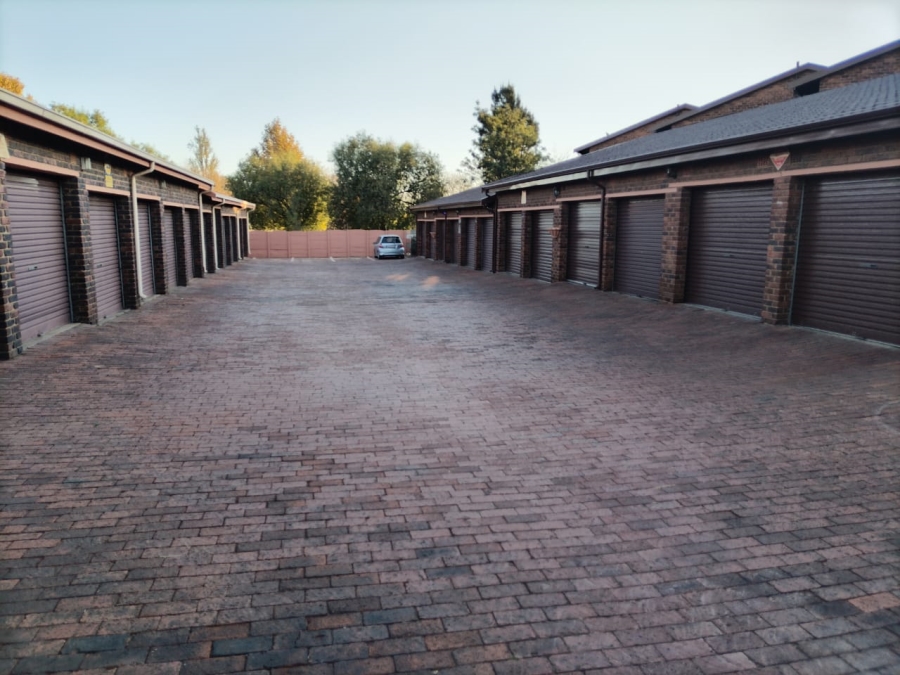 3 Bedroom Property for Sale in Brackenhurst Gauteng