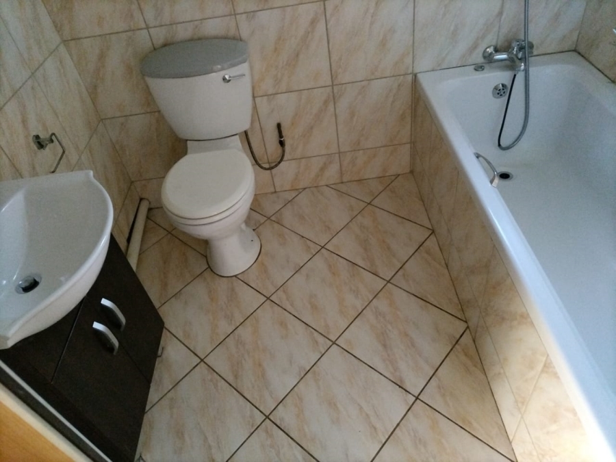 3 Bedroom Property for Sale in Brackenhurst Gauteng