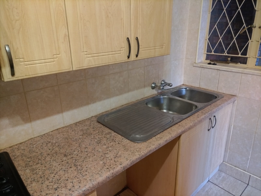 3 Bedroom Property for Sale in Brackenhurst Gauteng