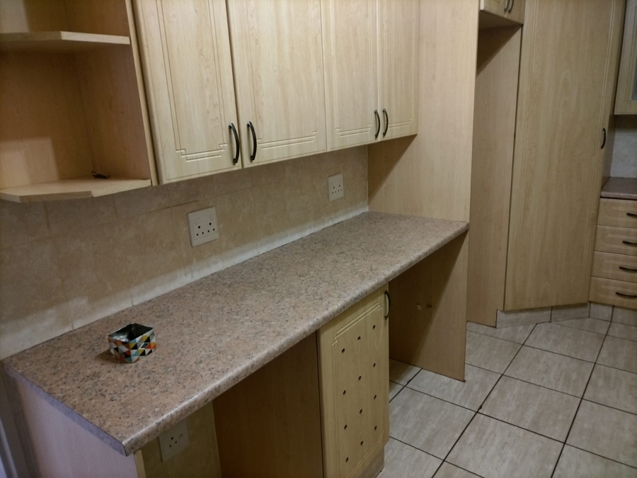 3 Bedroom Property for Sale in Brackenhurst Gauteng