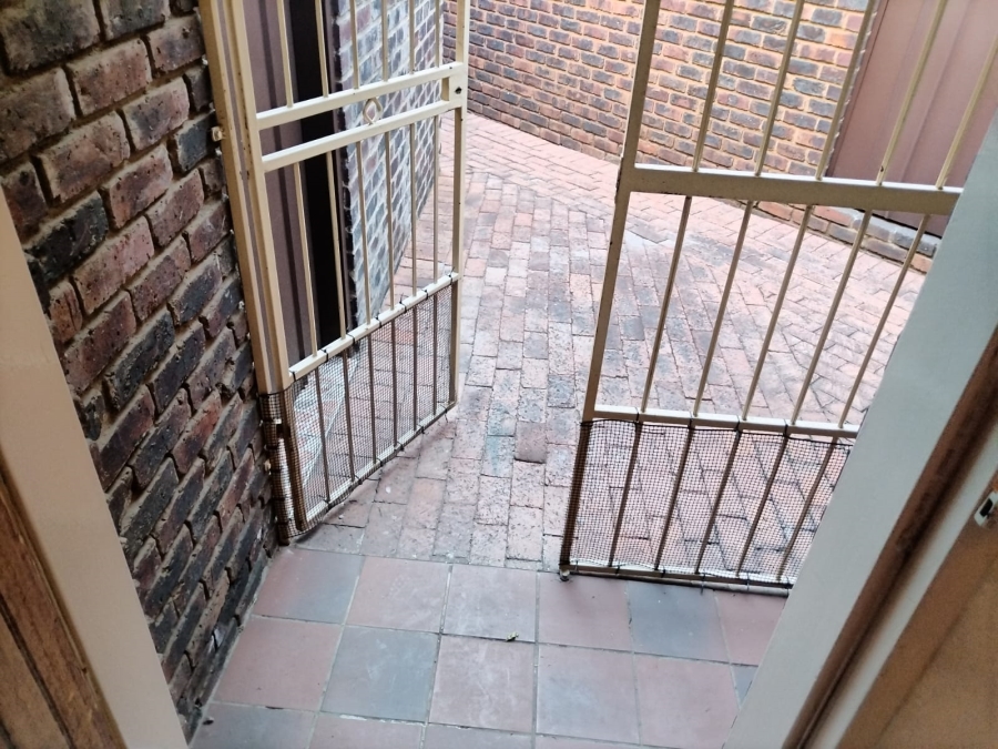 3 Bedroom Property for Sale in Brackenhurst Gauteng