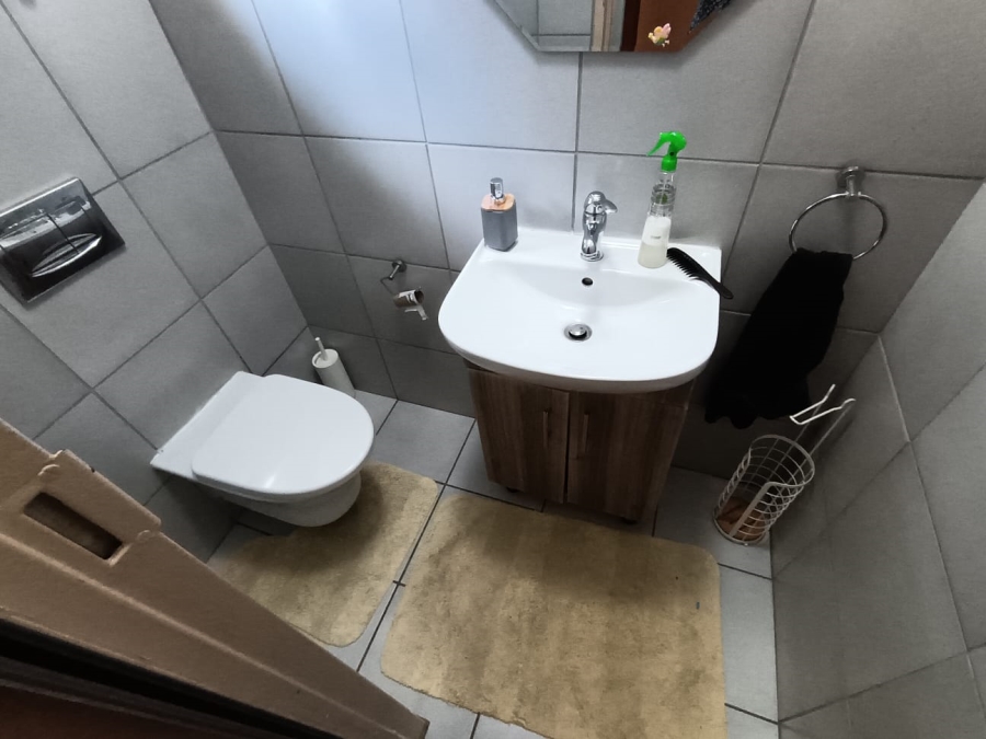 3 Bedroom Property for Sale in Brackenhurst Gauteng