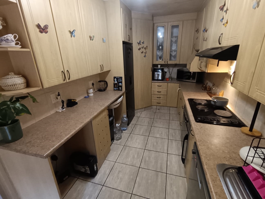 3 Bedroom Property for Sale in Brackenhurst Gauteng