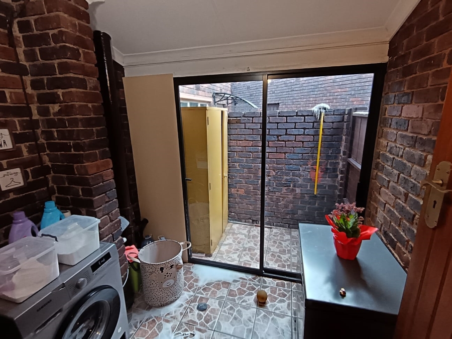 3 Bedroom Property for Sale in Brackenhurst Gauteng