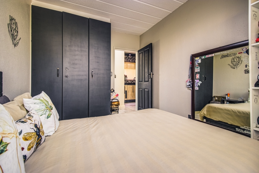 1 Bedroom Property for Sale in Edenvale Central Gauteng