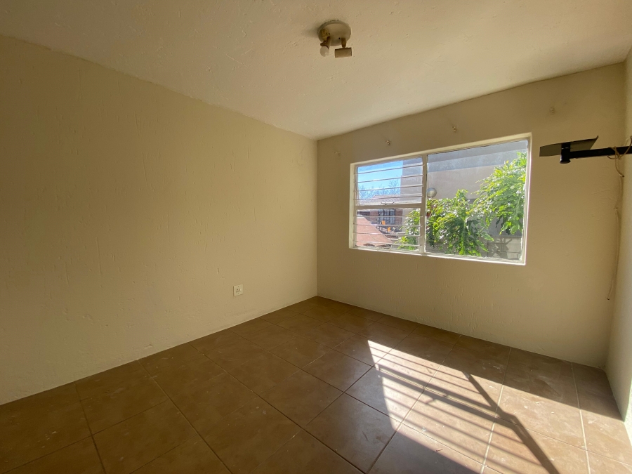 3 Bedroom Property for Sale in Radiokop Gauteng