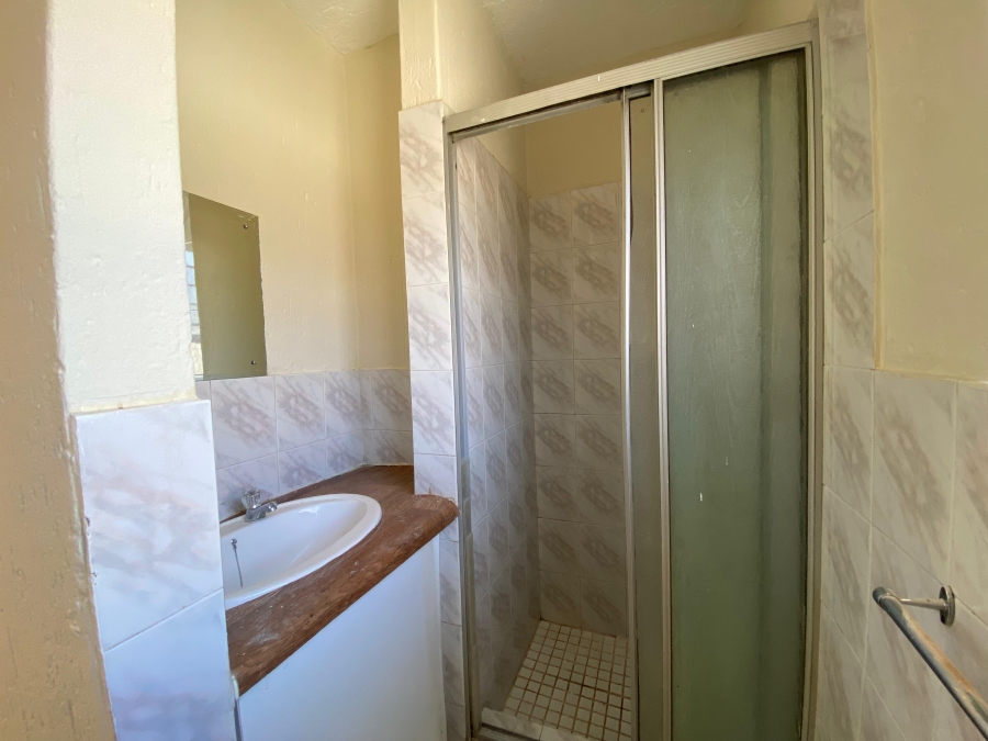 3 Bedroom Property for Sale in Radiokop Gauteng