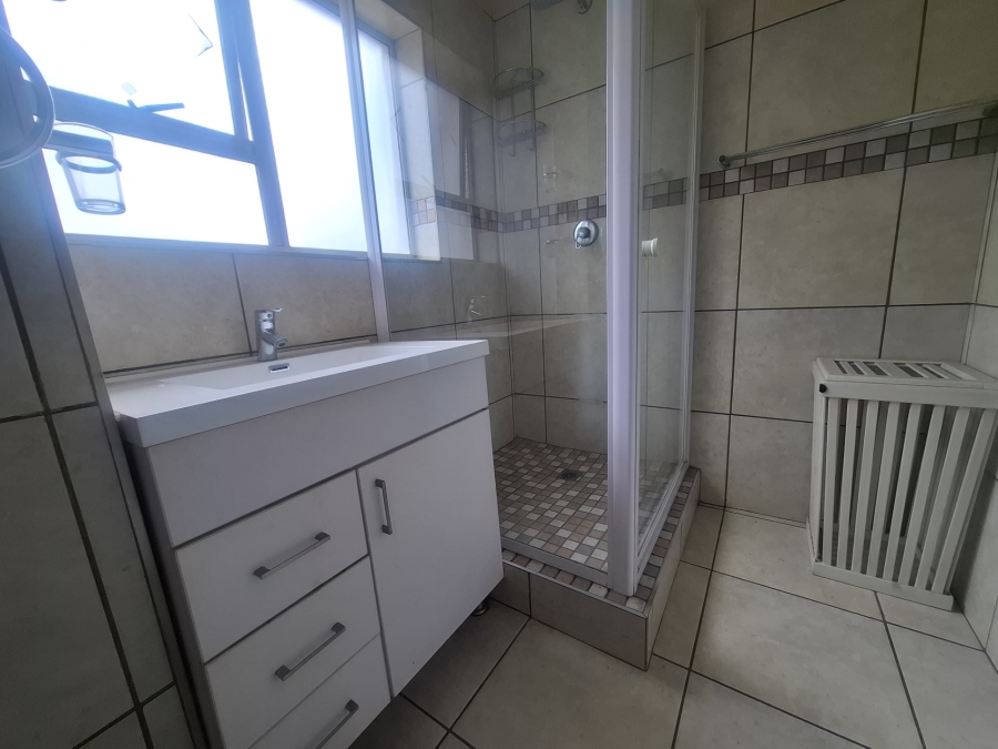 1 Bedroom Property for Sale in Bedford Gardens Gauteng