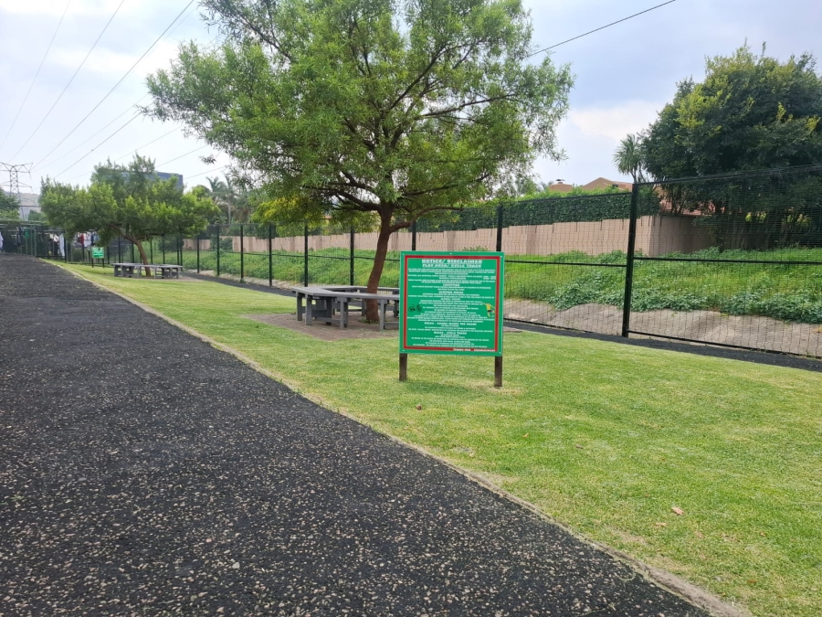 1 Bedroom Property for Sale in Bedford Gardens Gauteng