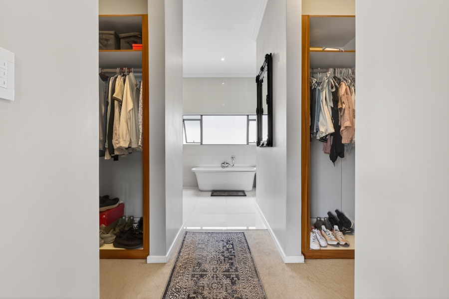 3 Bedroom Property for Sale in Bryanston Gauteng