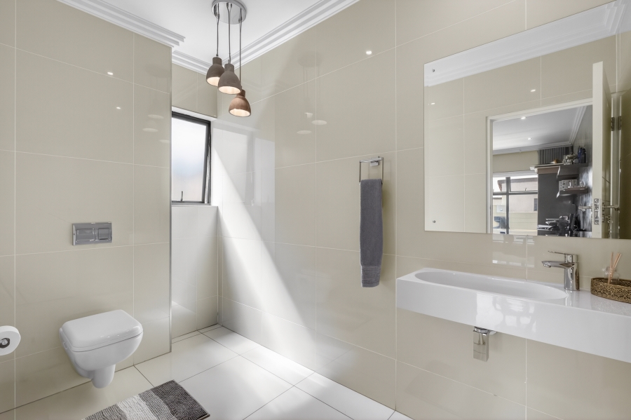 3 Bedroom Property for Sale in Bryanston Gauteng