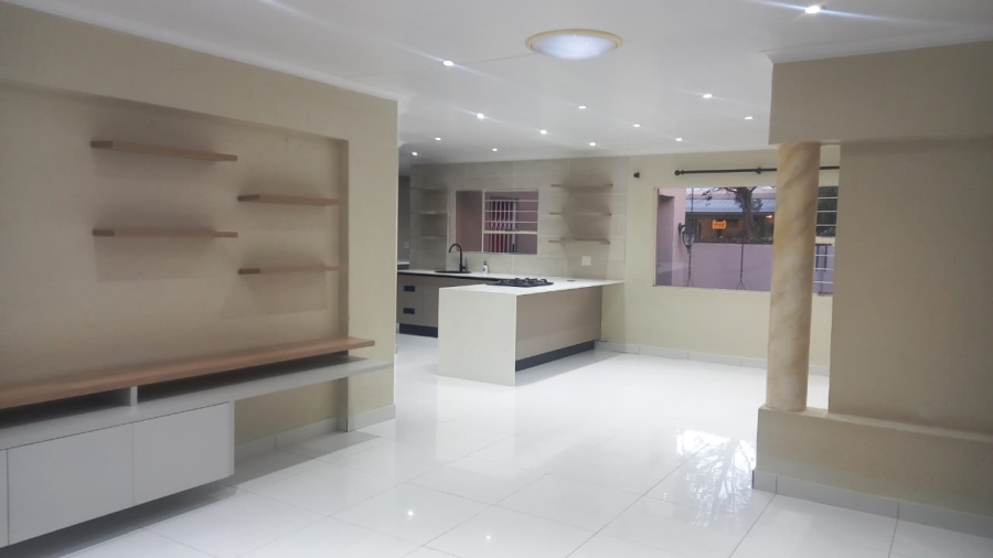 To Let 4 Bedroom Property for Rent in Ferndale Gauteng