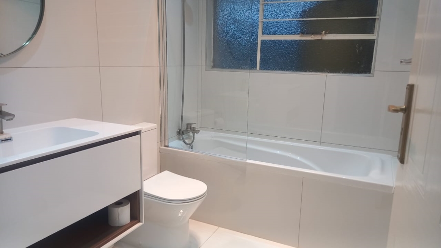 To Let 4 Bedroom Property for Rent in Ferndale Gauteng