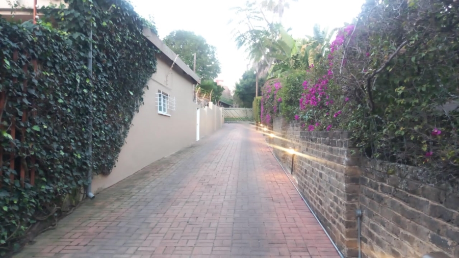 To Let 4 Bedroom Property for Rent in Ferndale Gauteng