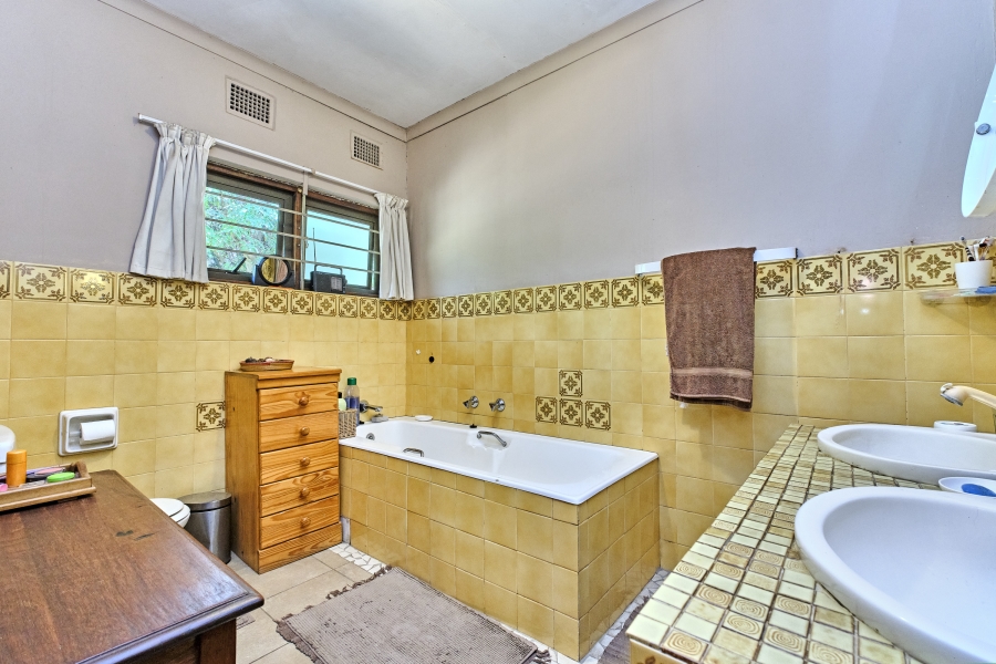 4 Bedroom Property for Sale in Sun Valley Gauteng