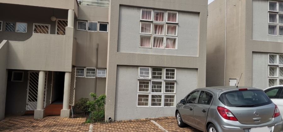 3 Bedroom Property for Sale in Oakdene Gauteng