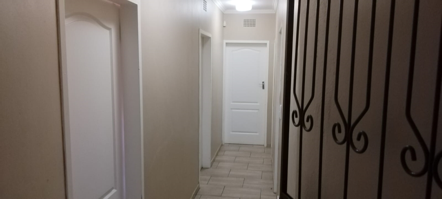 3 Bedroom Property for Sale in Sesfontein Gauteng