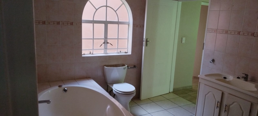 3 Bedroom Property for Sale in Sesfontein Gauteng