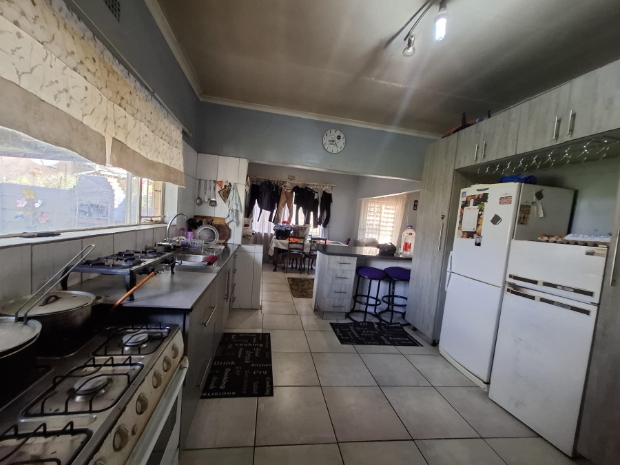 3 Bedroom Property for Sale in Strubenvale Gauteng