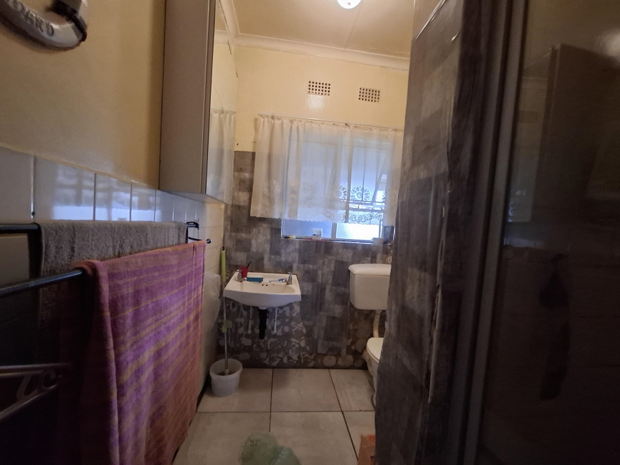 3 Bedroom Property for Sale in Strubenvale Gauteng